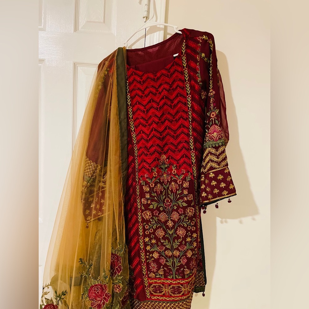 Indian Pakistani maroon suit for party wear . Brand new!